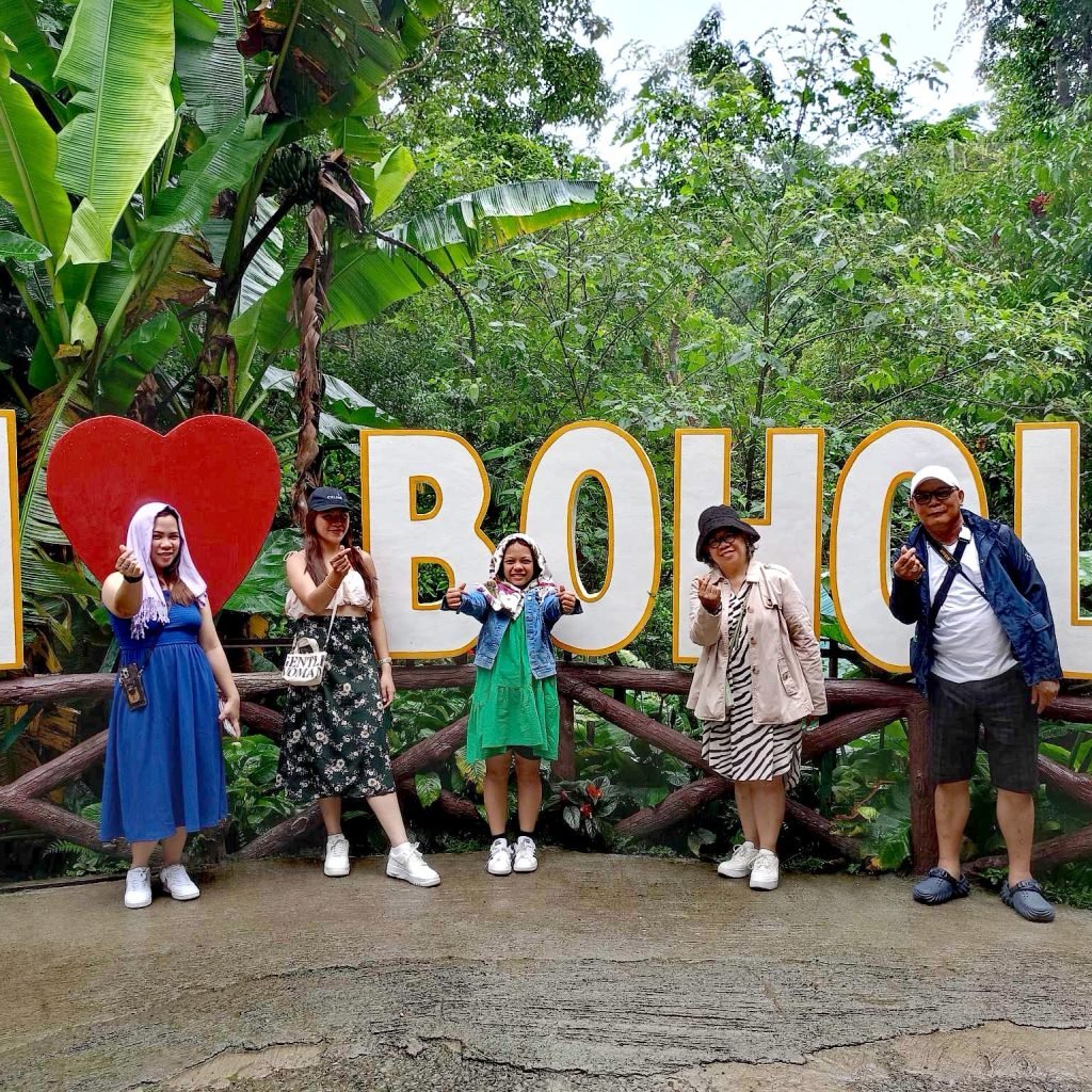 received_293979089791577_edit_4080037719892530